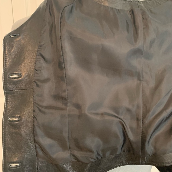 Harley Davidson Women’s Leather Vest - Picture 13 of 15